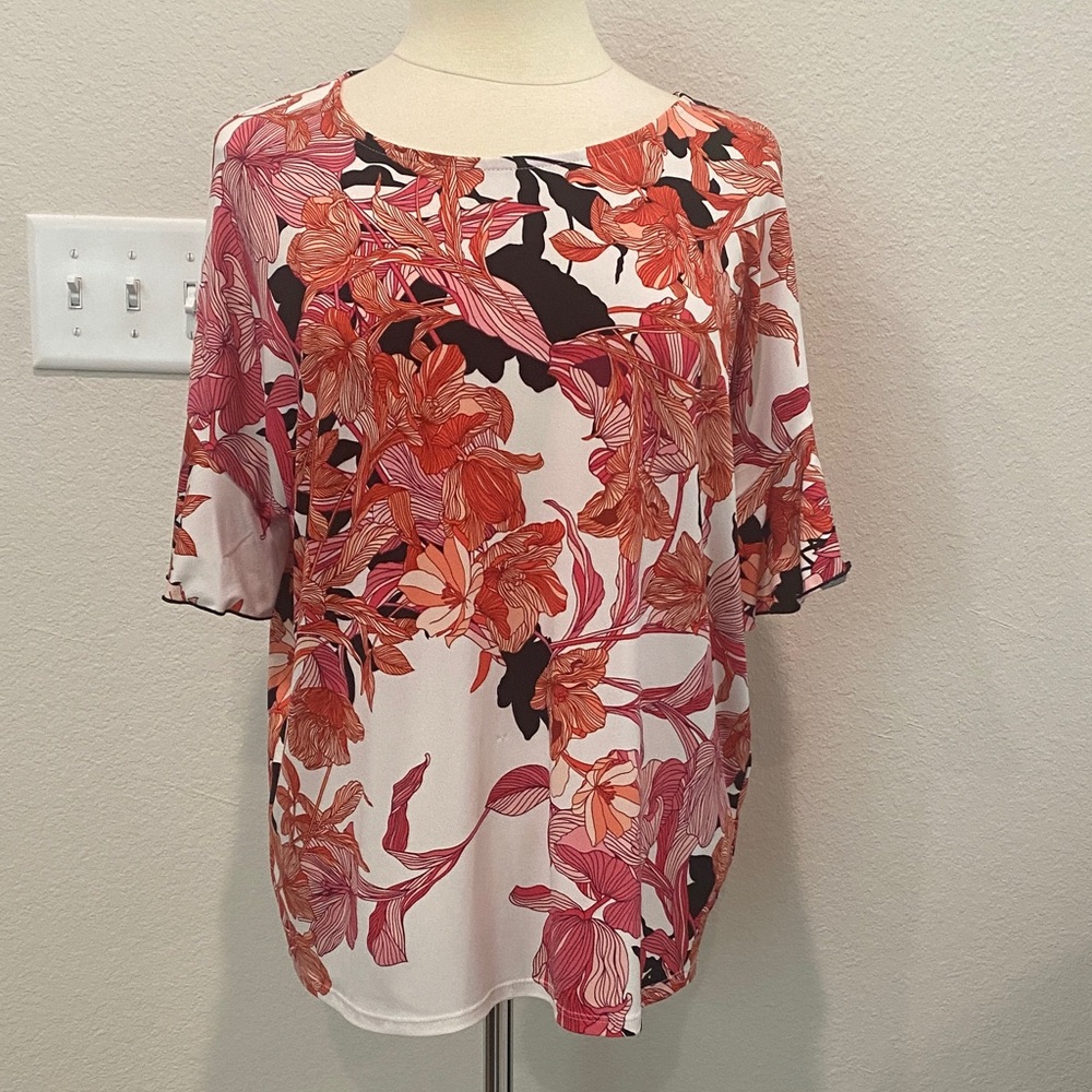 Chico's White Top with Coral and Pink Floral Print Large